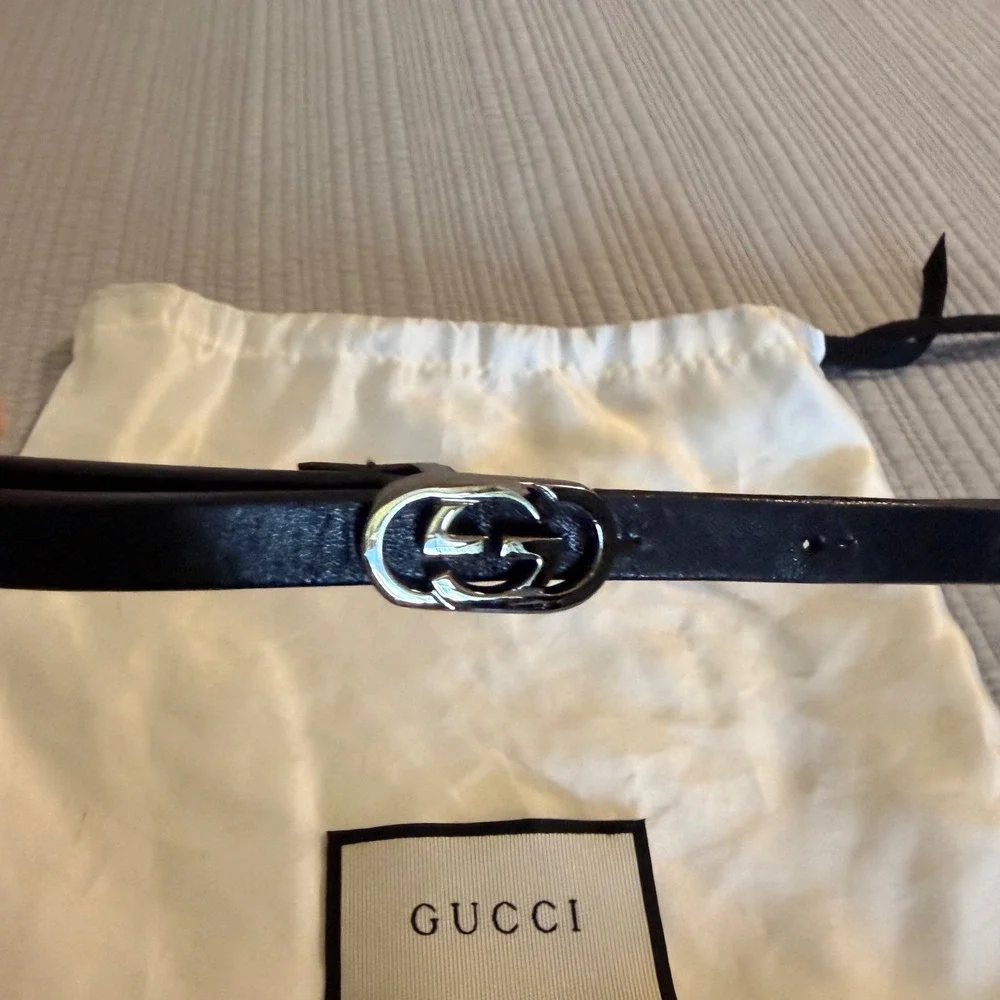 Gucci Black leather waist Skinny Belt Silver‎ Interlocking G Buckle Size 70/XS
